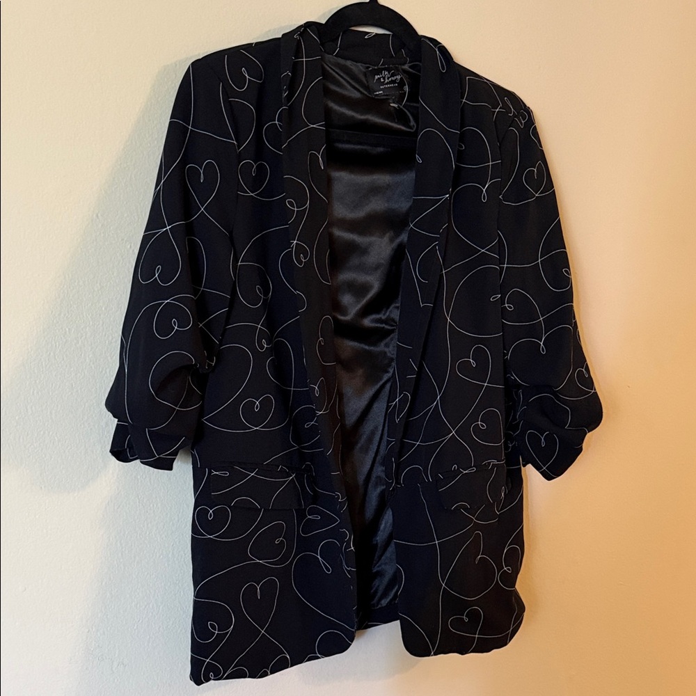 Elegant Black Heart Pattern Women's Blazer